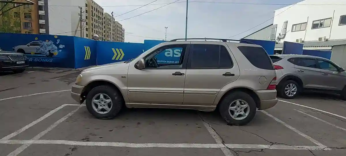 Mercedes-Benz M-Класс 2001 года за 4 400 000 тг. в Алматы