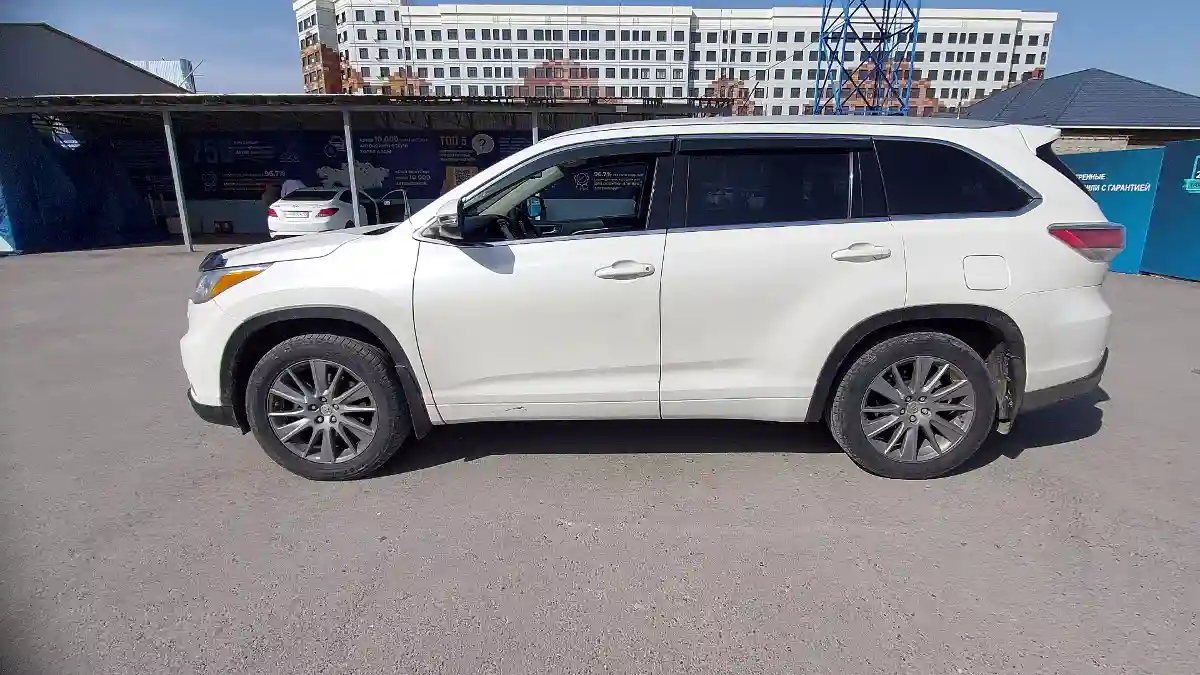 Toyota Highlander 2014 года за 17 000 000 тг. в Шымкент