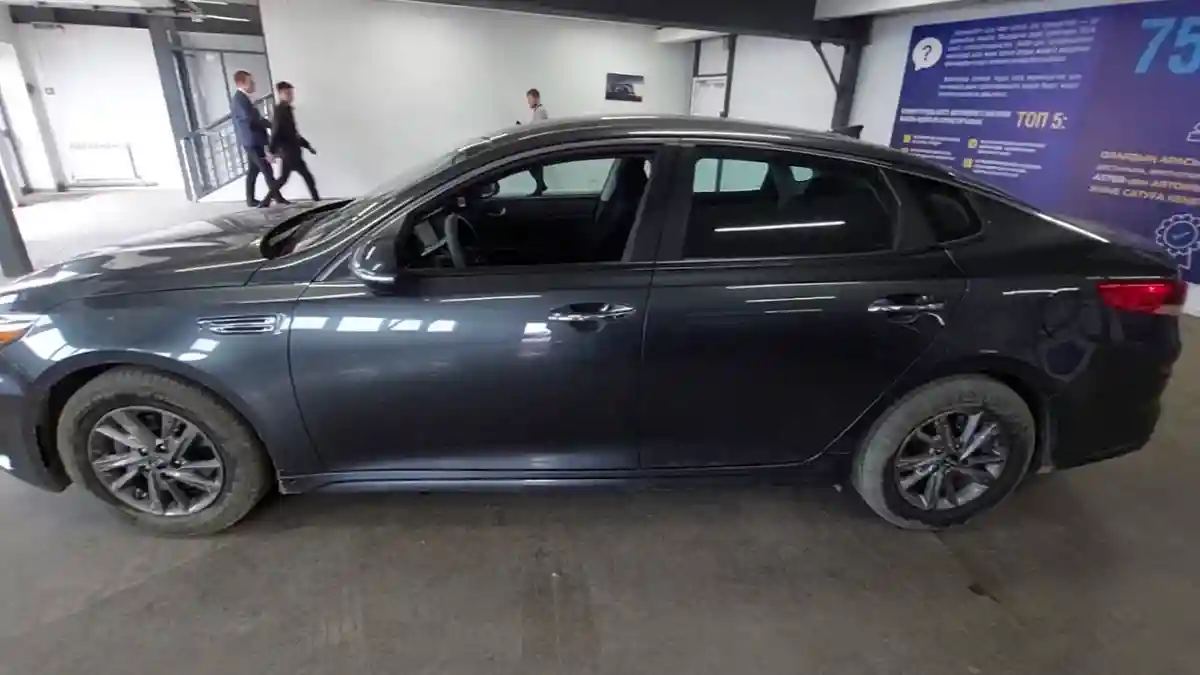 Kia Optima 2019 года за 9 000 000 тг. в Астана