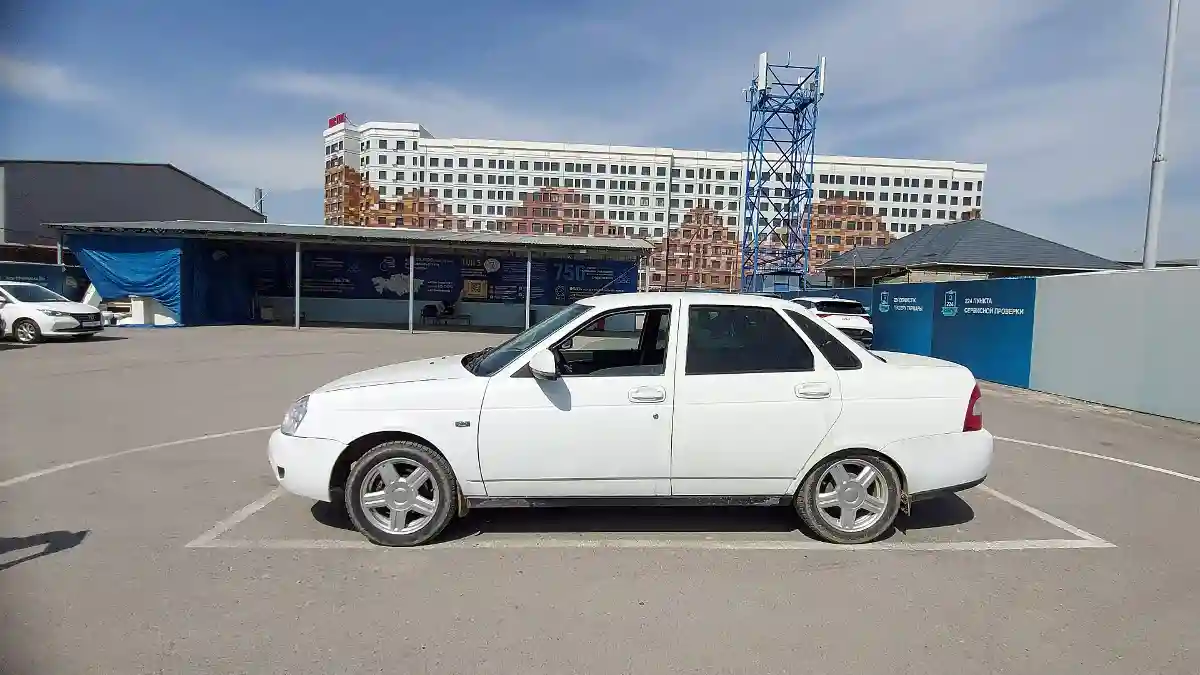 LADA (ВАЗ) Priora 2014 года за 2 500 000 тг. в Шымкент