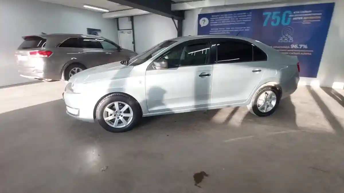 Skoda Rapid 2013 года за 3 700 000 тг. в Астана