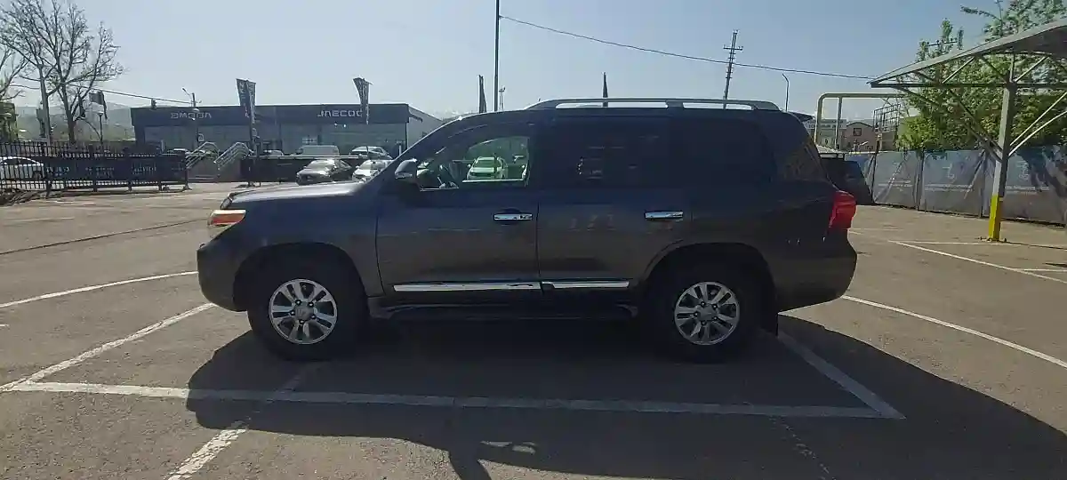 Toyota Land Cruiser 2013 года за 22 500 000 тг. в Алматы