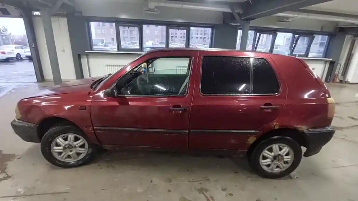 Volkswagen Golf 1993 года за 1 000 000 тг. в Астана