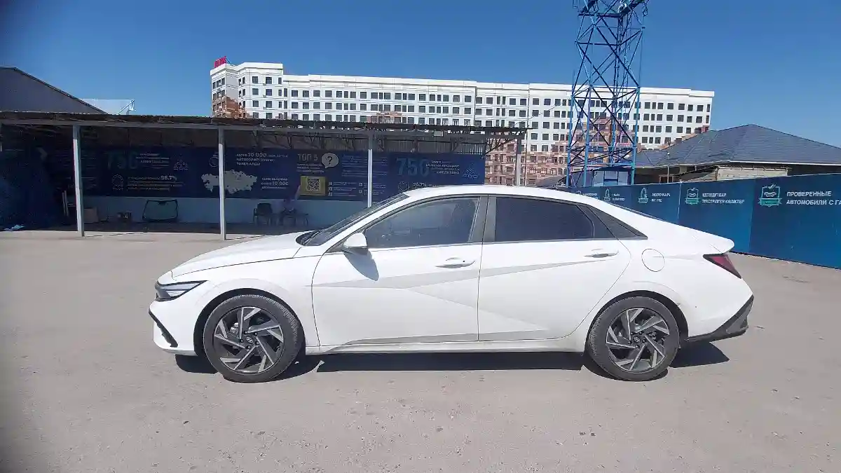 Hyundai Elantra 2024 года за 10 000 000 тг. в Шымкент