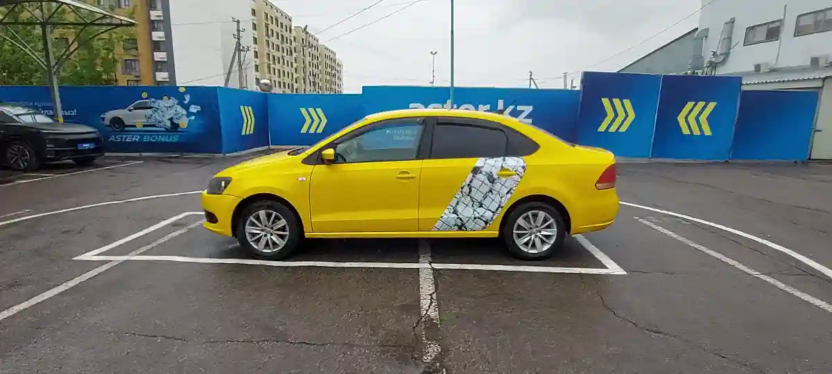 Volkswagen Polo 2015 года за 4 000 000 тг. в Алматы
