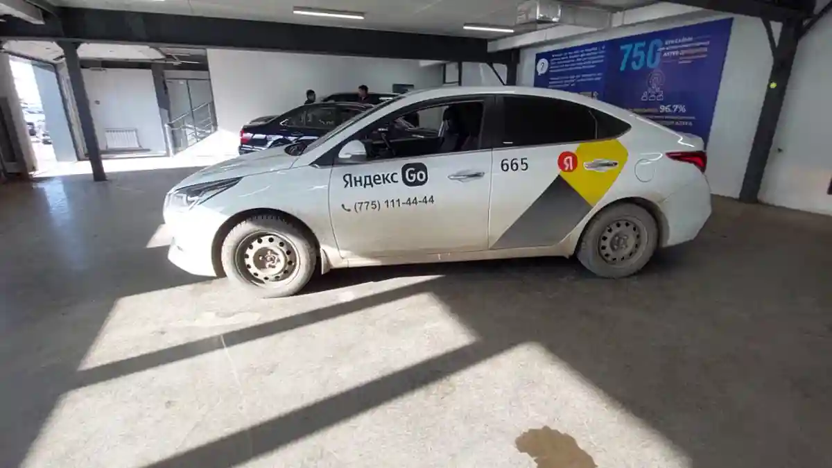 Hyundai Accent 2019 года за 7 000 000 тг. в Астана