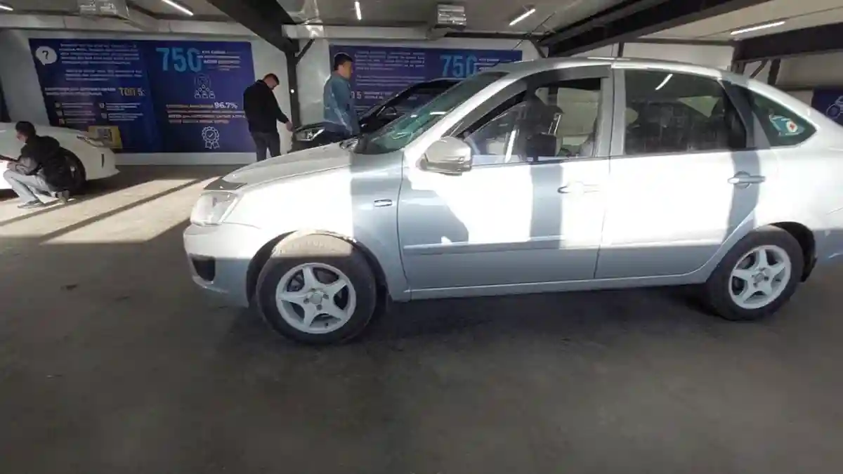 LADA (ВАЗ) Granta 2015 года за 3 750 000 тг. в Астана