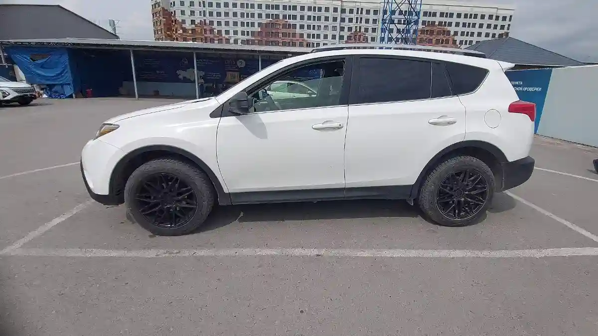 Toyota RAV4 2015 года за 11 000 000 тг. в Шымкент