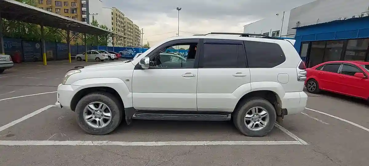 Toyota Land Cruiser Prado 2006 года за 10 000 000 тг. в Алматы