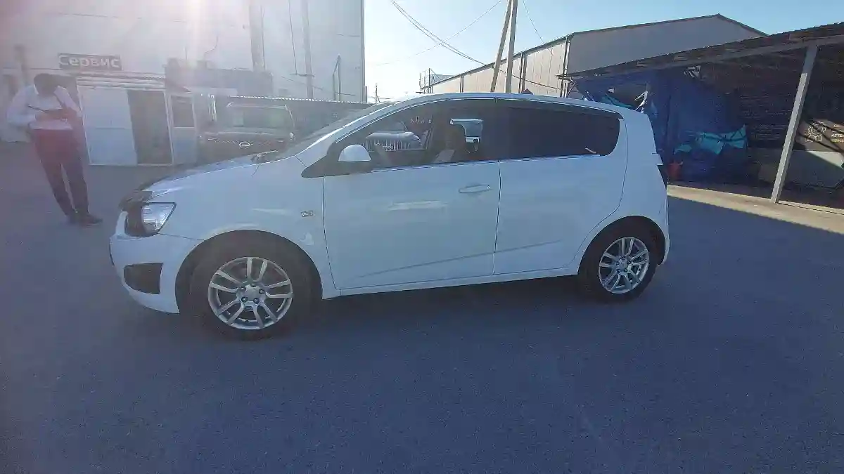 Chevrolet Aveo 2013 года за 4 000 000 тг. в Шымкент