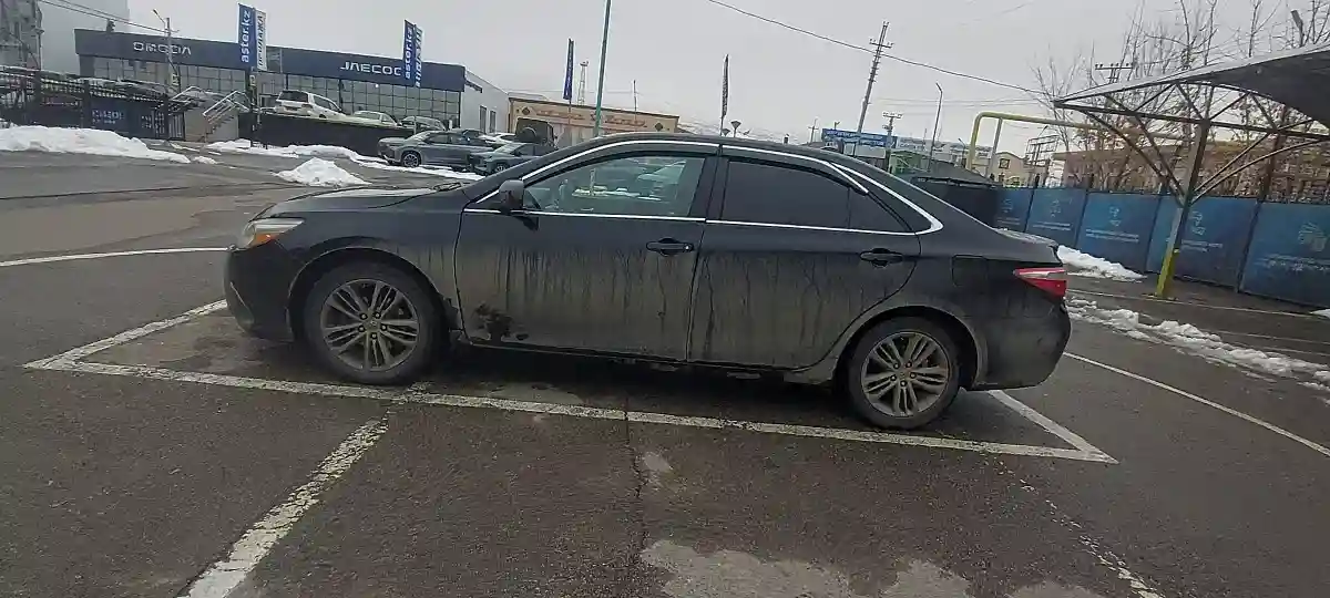 Toyota Camry 2017 года за 9 500 000 тг. в Алматы