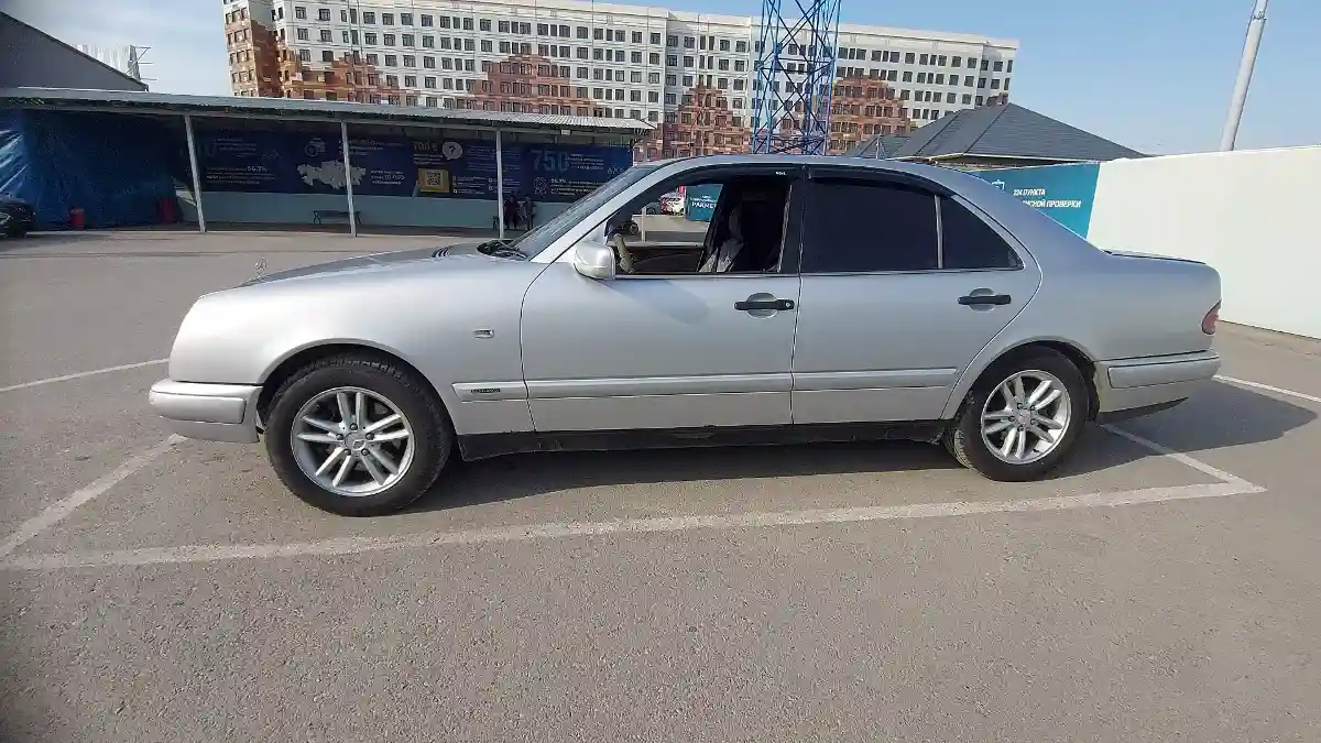 Mercedes-Benz E-Класс 1997 года за 3 000 000 тг. в Шымкент
