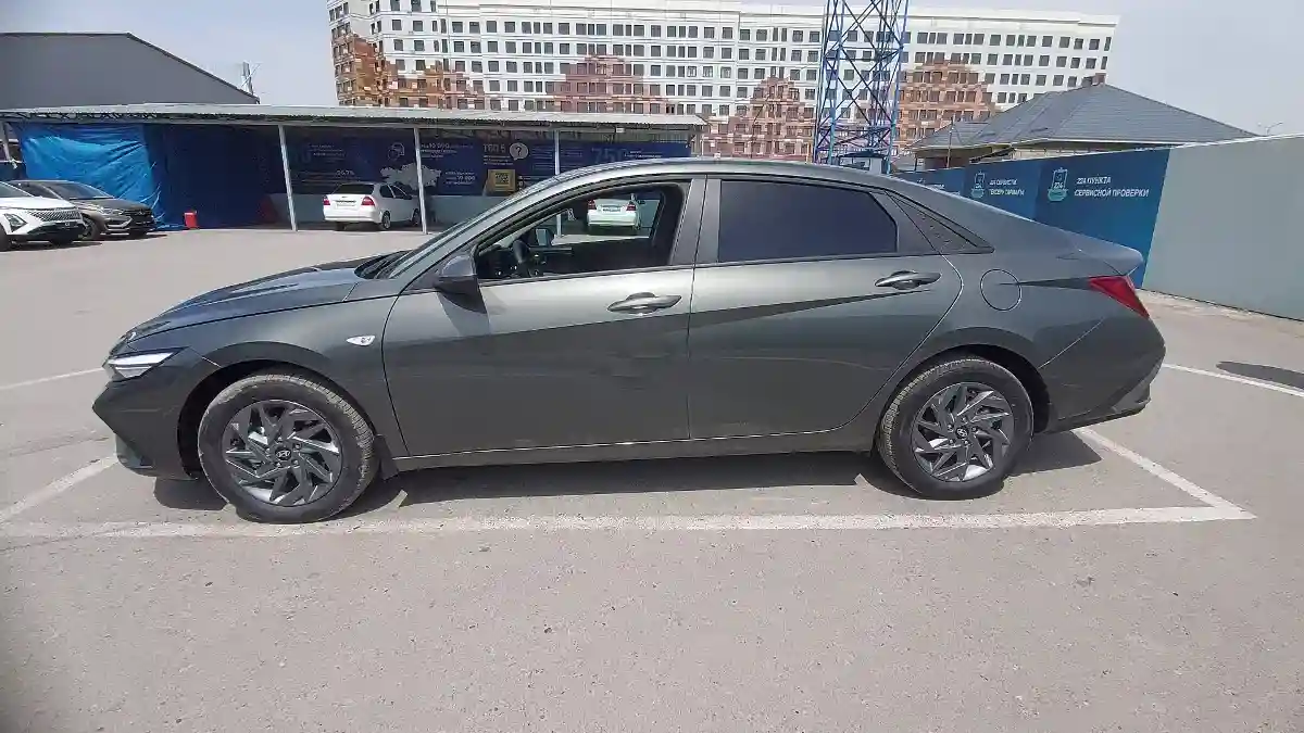 Hyundai Elantra 2024 года за 12 500 000 тг. в Шымкент