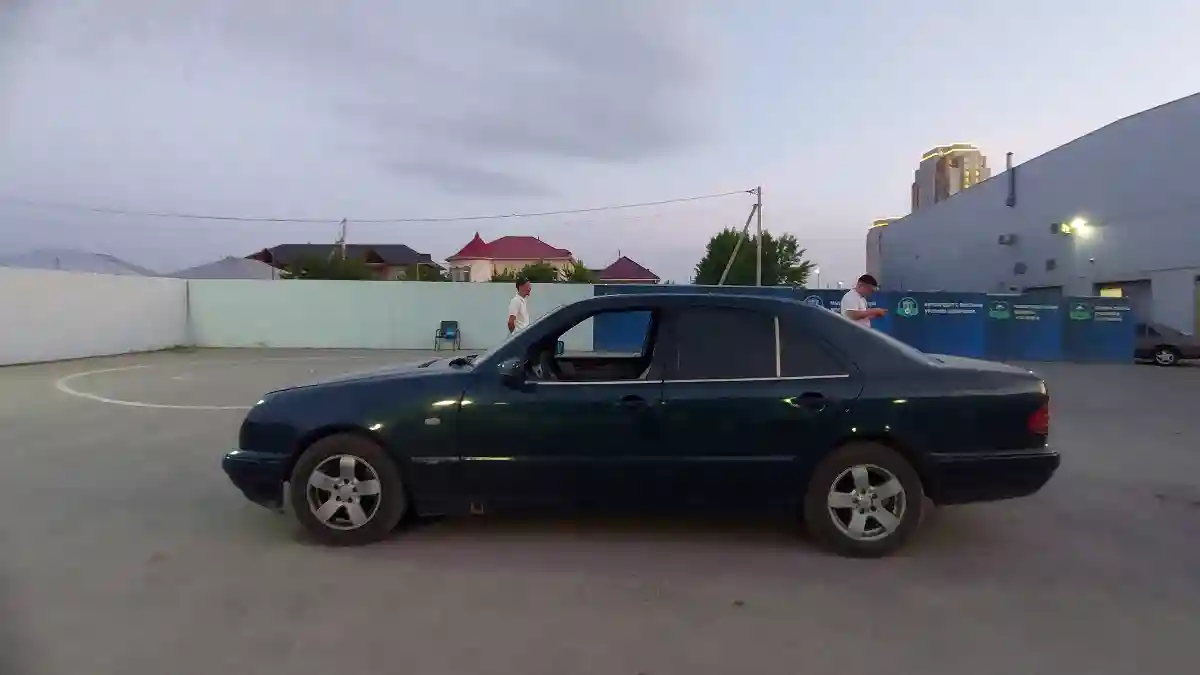 Mercedes-Benz E-Класс 1995 года за 2 300 000 тг. в Шымкент