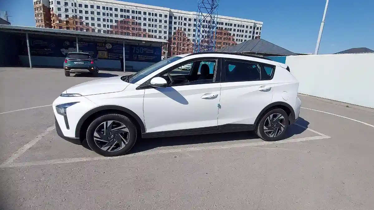 Hyundai Bayon 2023 года за 9 500 000 тг. в Шымкент