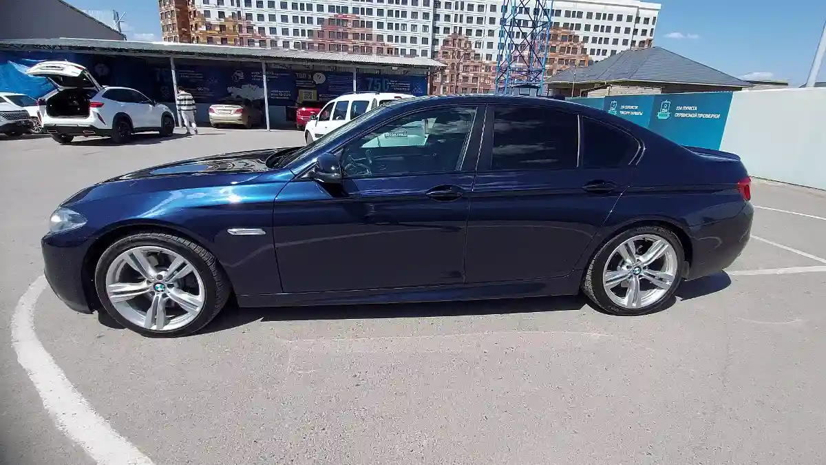 BMW 5 серии 2014 года за 12 000 000 тг. в Шымкент