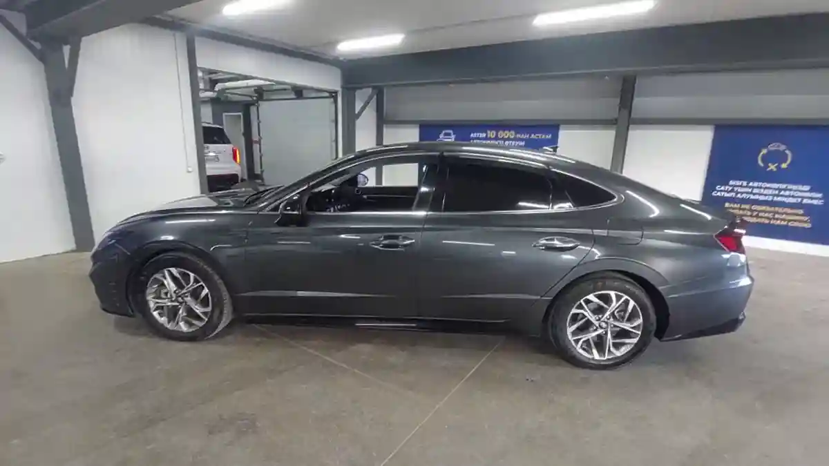 Hyundai Sonata 2021 года за 12 000 000 тг. в Астана