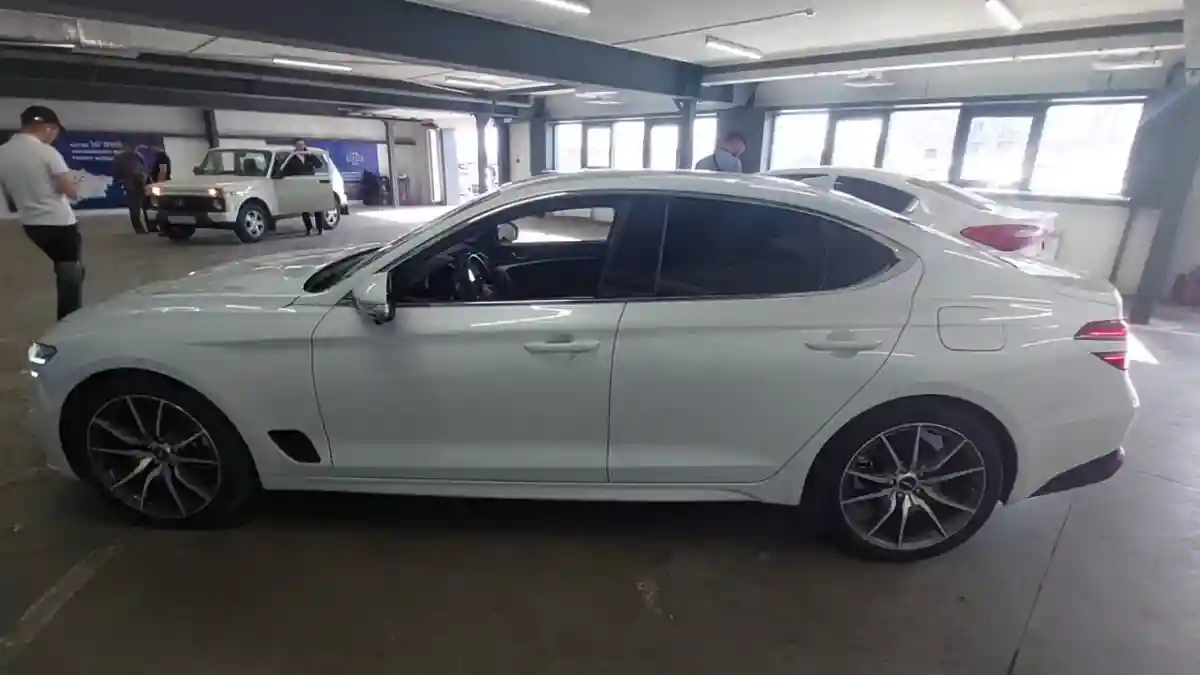 Genesis G70 2022 года за 18 000 000 тг. в Астана