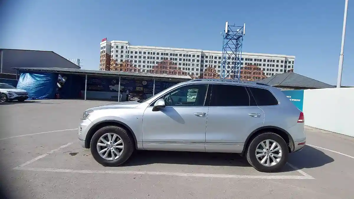 Volkswagen Touareg 2015 года за 13 000 000 тг. в Шымкент