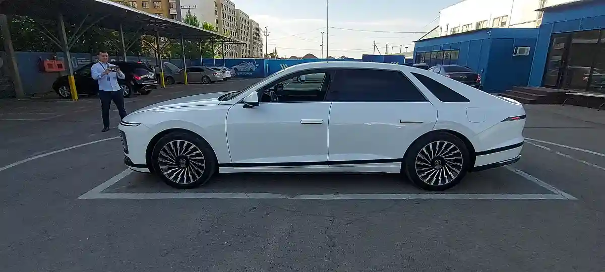 Hyundai Grandeur 2022 года за 24 000 000 тг. в Алматы