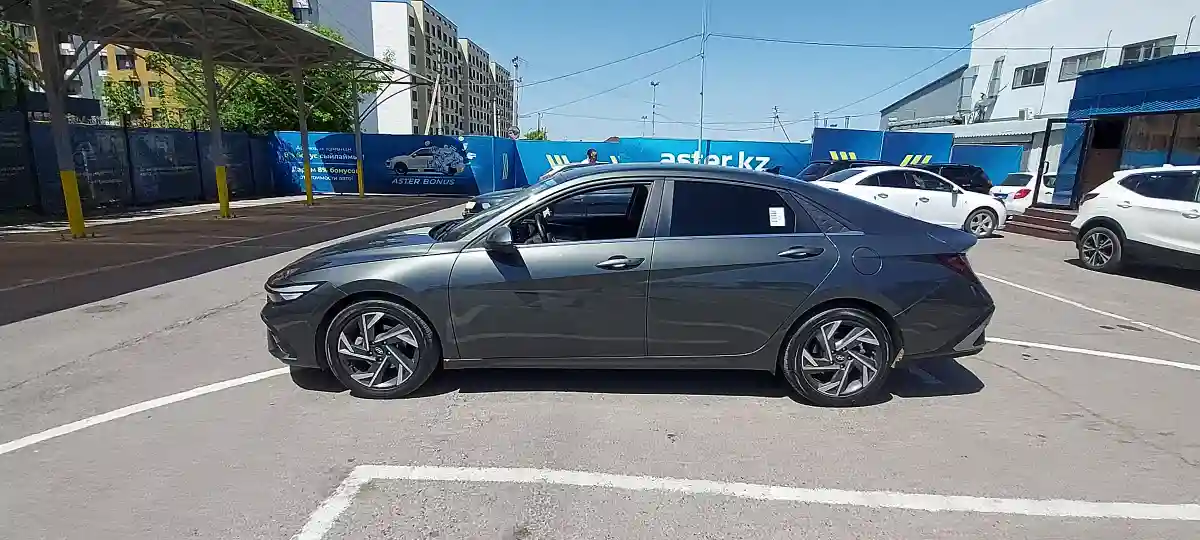 Hyundai Elantra 2024 года за 8 600 000 тг. в Алматы
