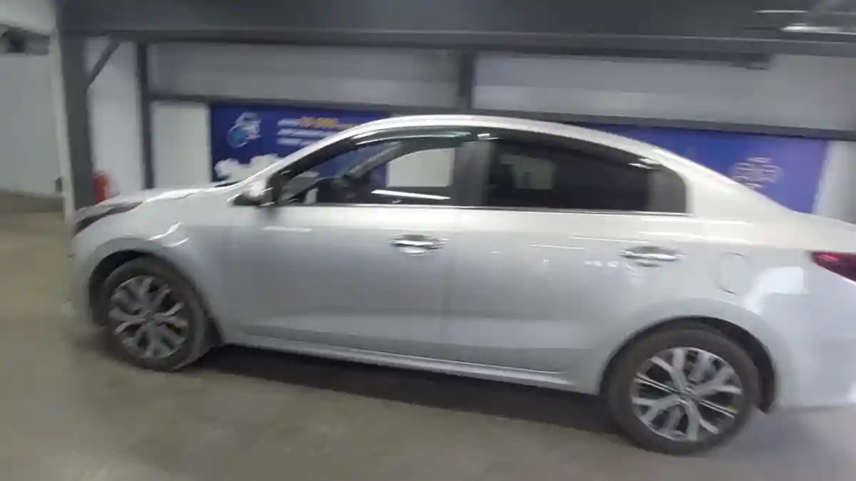 Kia Rio 2021 года за 8 400 000 тг. в Астана