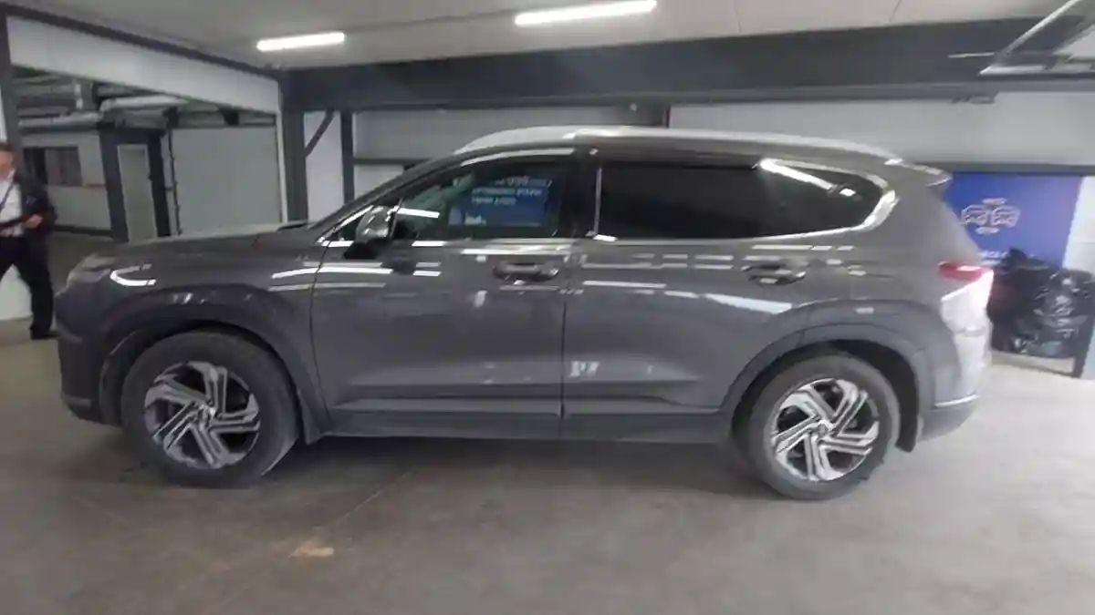 Hyundai Santa Fe 2021 года за 14 500 000 тг. в Астана