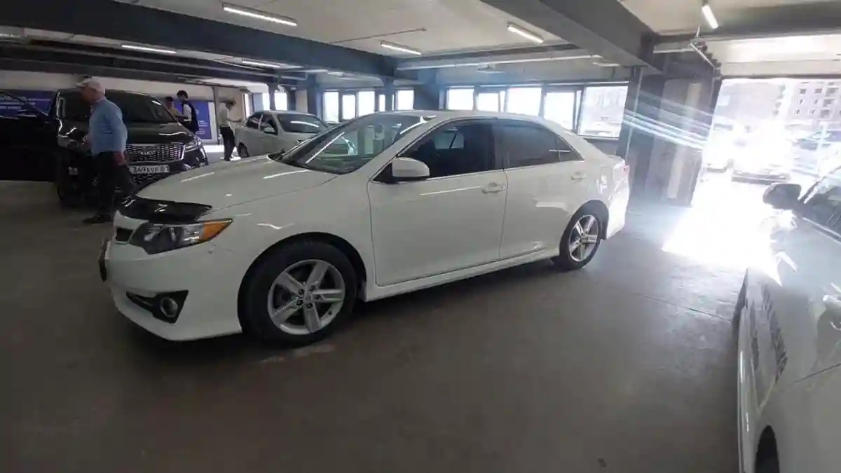 Toyota Camry 2014 года за 7 500 000 тг. в Астана