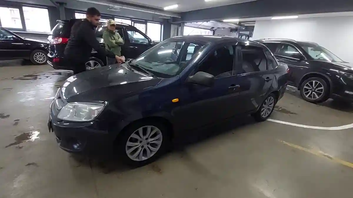 LADA (ВАЗ) Granta 2013 года за 3 000 000 тг. в Астана