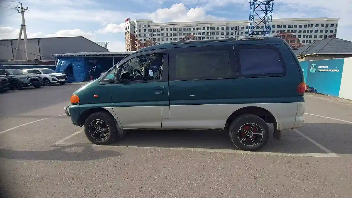 Mitsubishi Space Gear 1995 года за 3 000 000 тг. в Шымкент