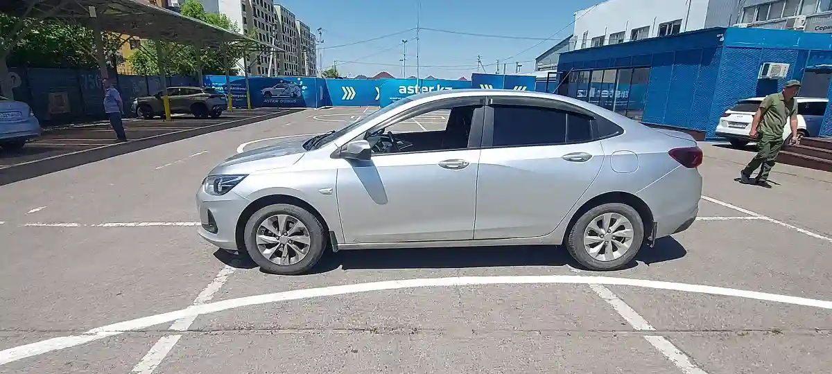 Chevrolet Onix 2023 года за 5 400 000 тг. в Алматы