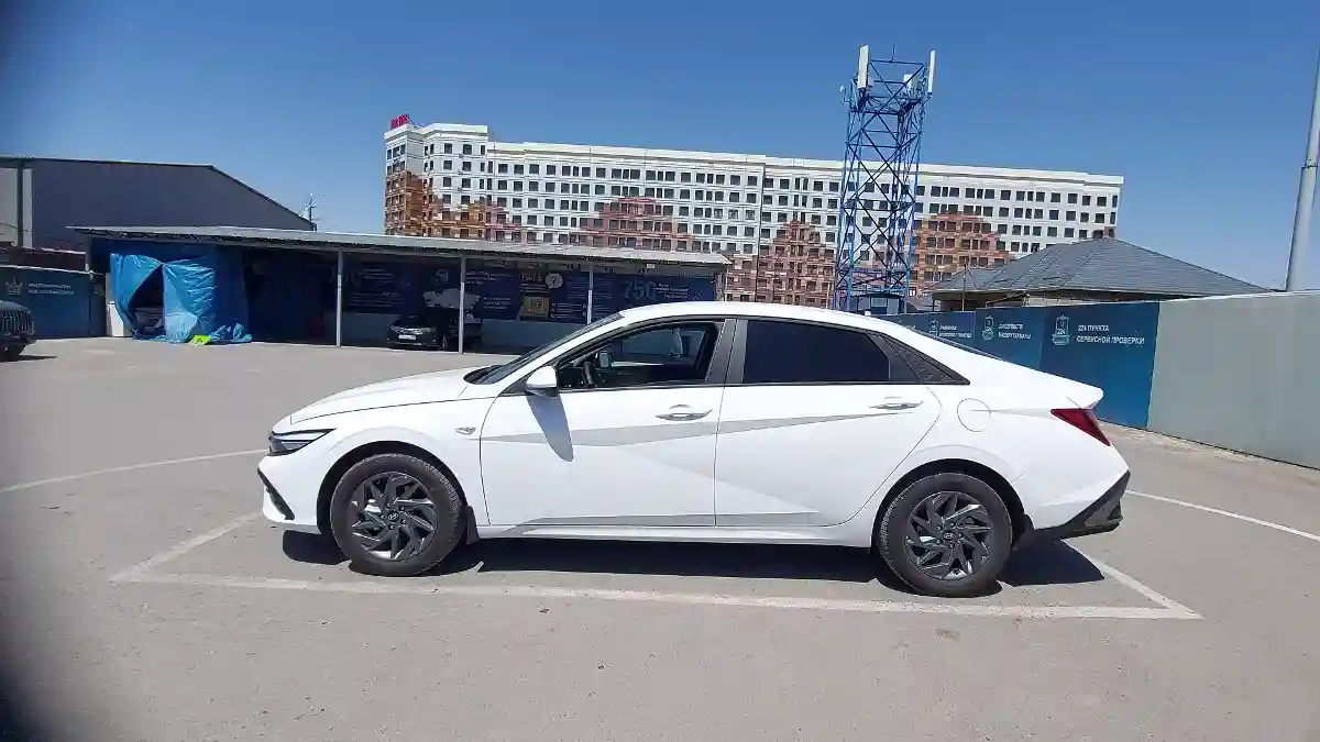 Hyundai Elantra 2024 года за 10 000 000 тг. в Шымкент