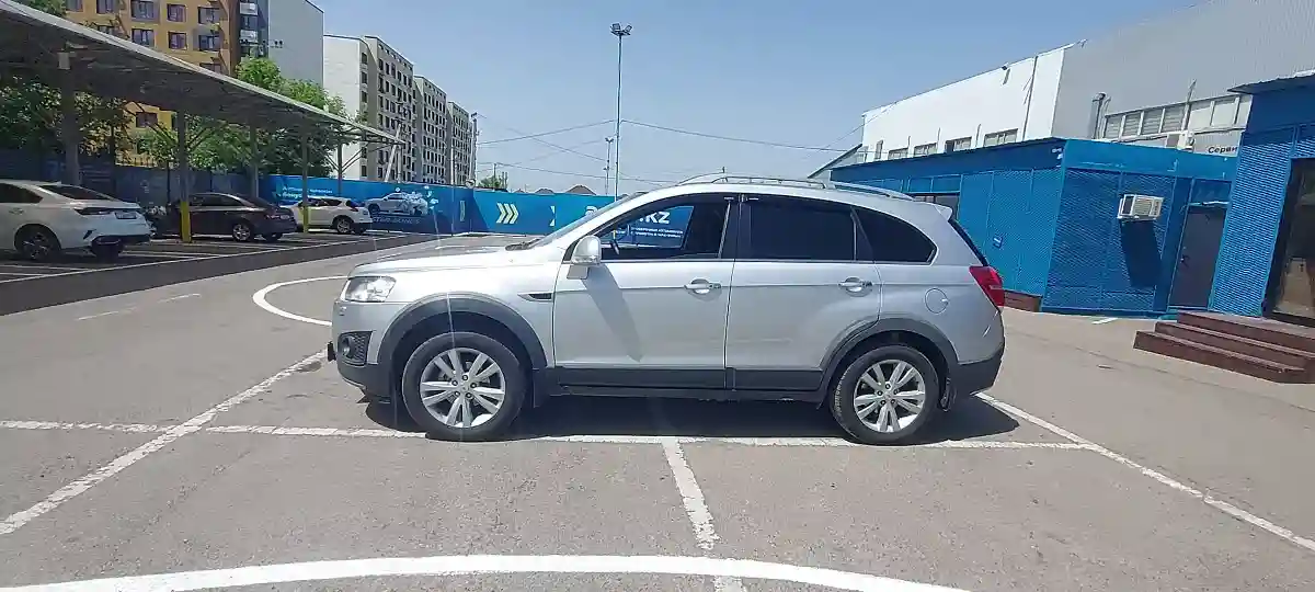Chevrolet Captiva 2014 года за 7 200 000 тг. в Алматы