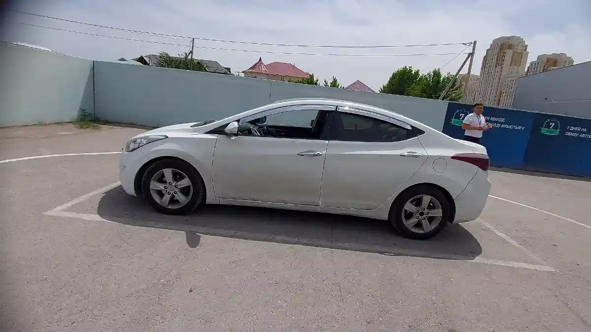 Hyundai Avante 2011 года за 5 500 000 тг. в Шымкент