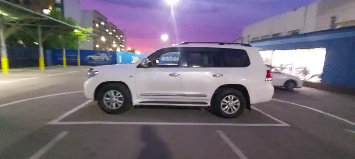 Toyota Land Cruiser 2008 года за 15 000 000 тг. в Алматы