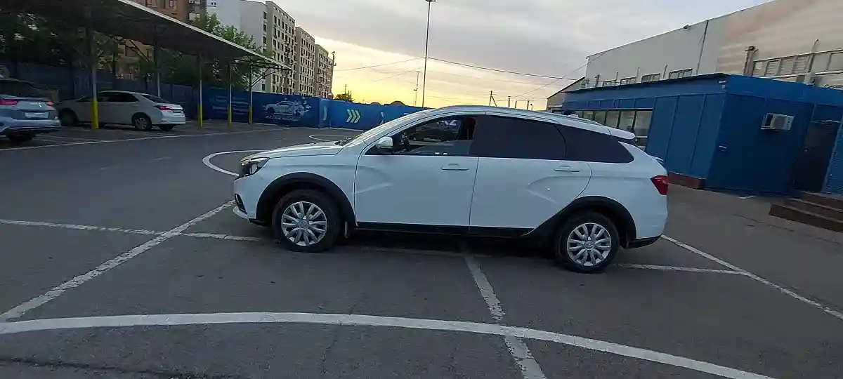 LADA (ВАЗ) Vesta Cross 2022 года за 6 000 000 тг. в Алматы