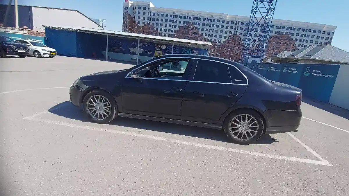 Volkswagen Jetta 2006 года за 3 500 000 тг. в Шымкент