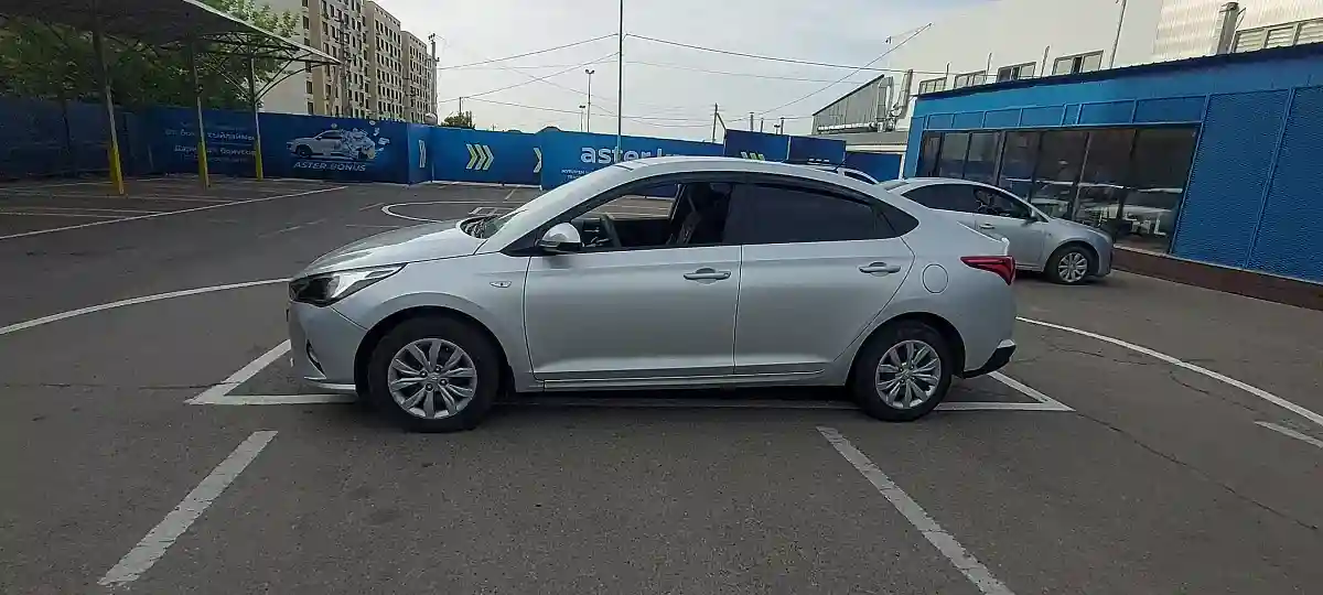 Hyundai Accent 2023 года за 8 000 000 тг. в Алматы