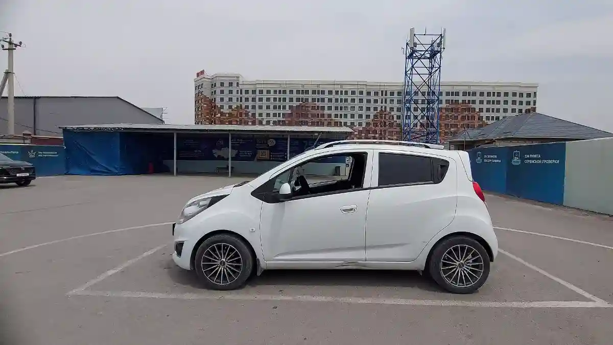 Chevrolet Spark 2021 года за 5 000 000 тг. в Шымкент