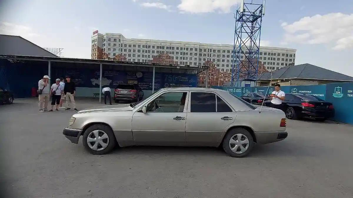 Mercedes-Benz W124 1991 года за 2 000 000 тг. в Шымкент