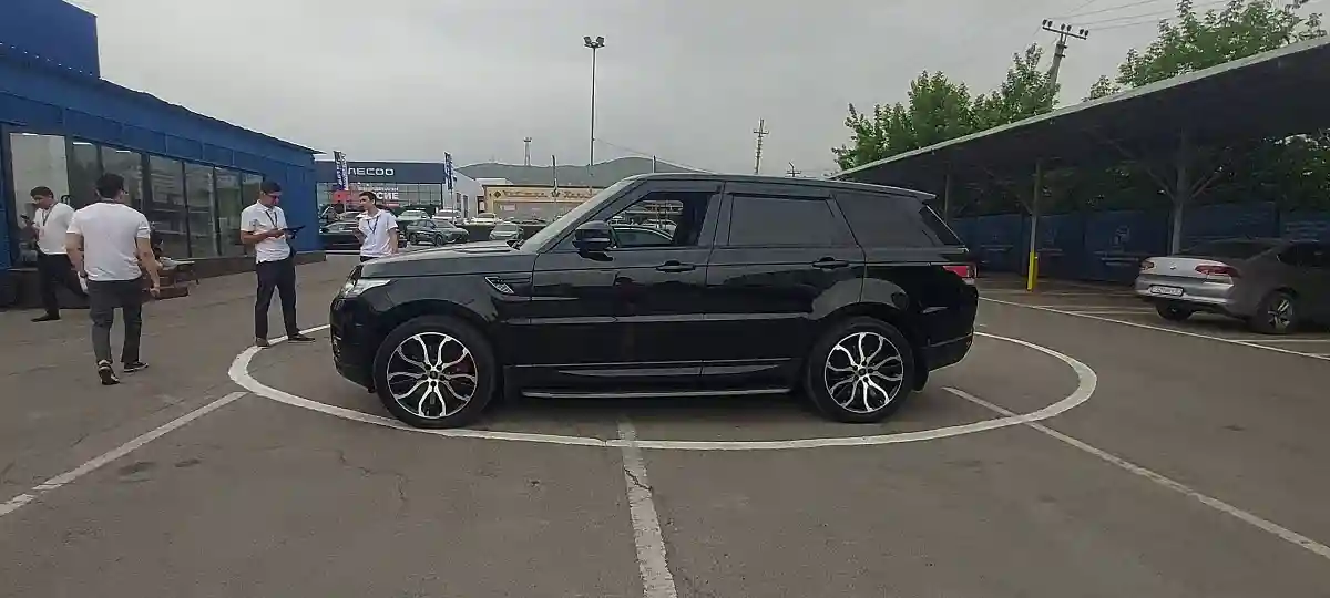 Land Rover Range Rover Sport 2015 года за 23 000 000 тг. в Алматы