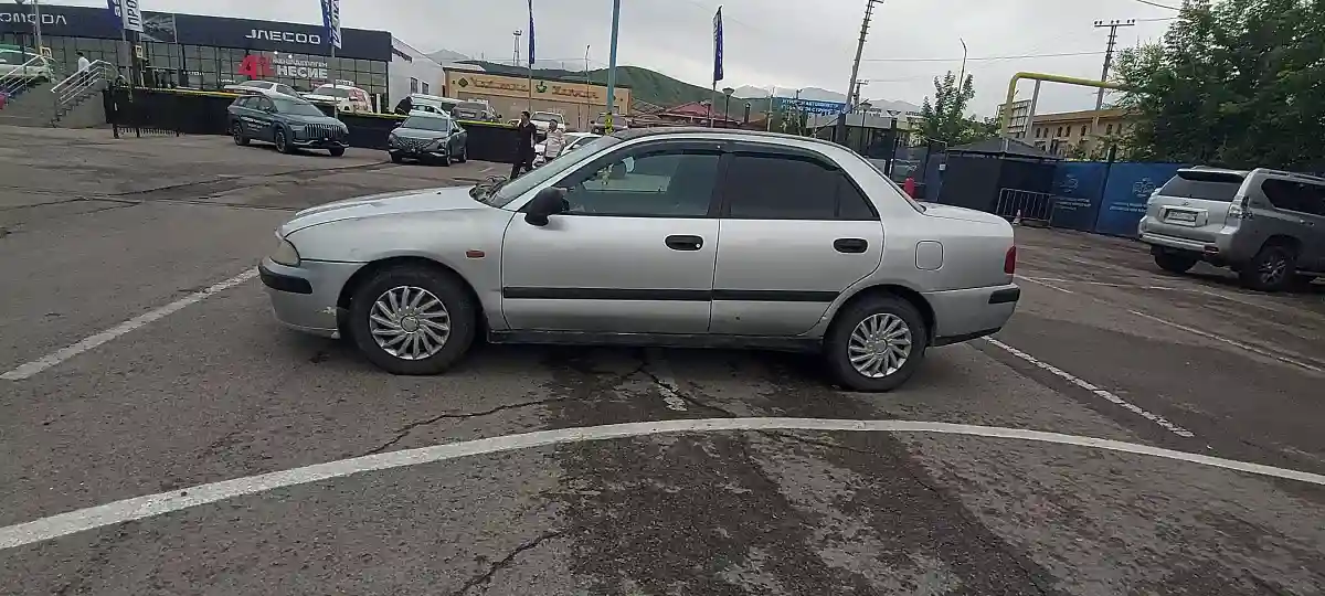 Mitsubishi Carisma 2000 года за 1 000 000 тг. в Алматы