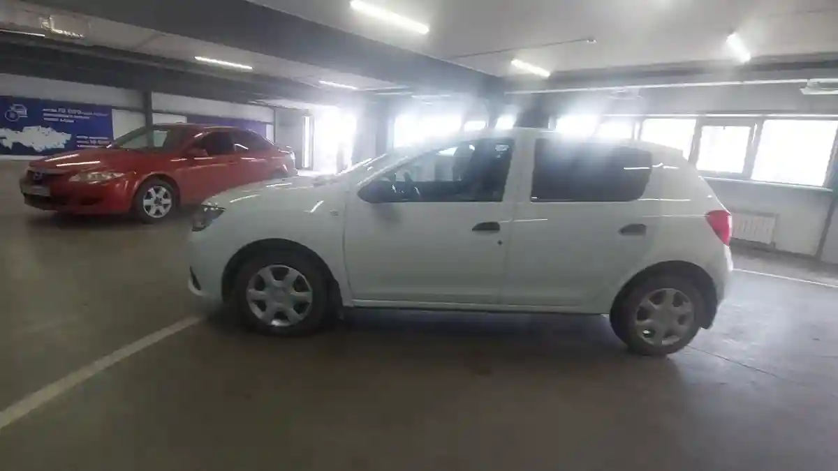 Renault Sandero 2015 года за 2 700 000 тг. в Астана