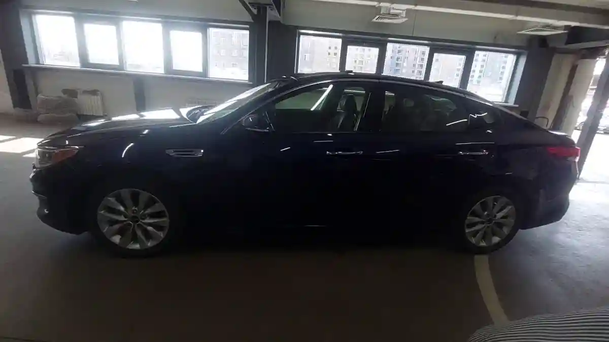 Kia Optima 2018 года за 8 500 000 тг. в Астана