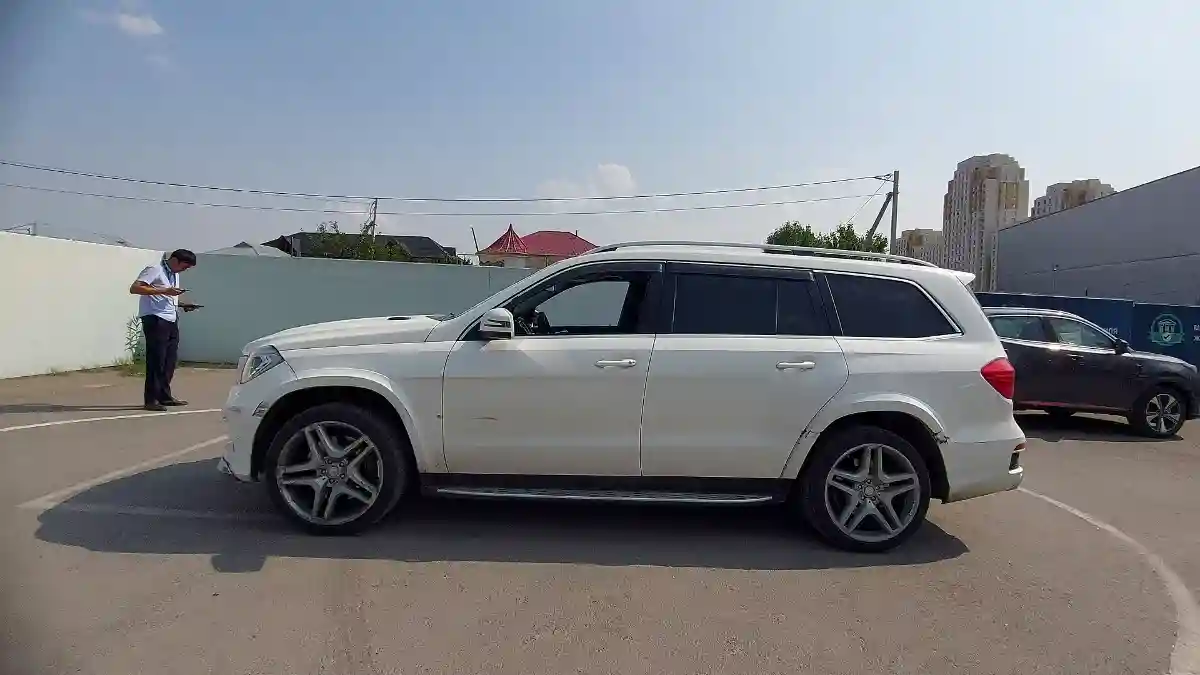 Mercedes-Benz GL-Класс 2015 года за 20 000 000 тг. в Шымкент
