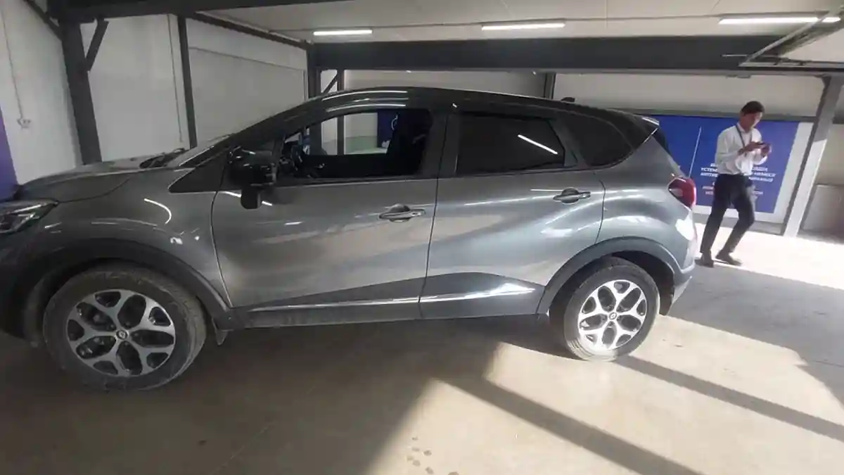 Renault Kaptur 2021 года за 8 200 000 тг. в Астана