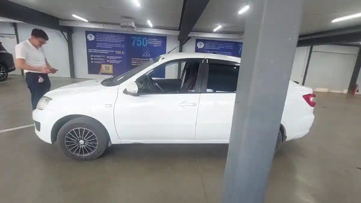 LADA (ВАЗ) Granta 2017 года за 2 500 000 тг. в Астана