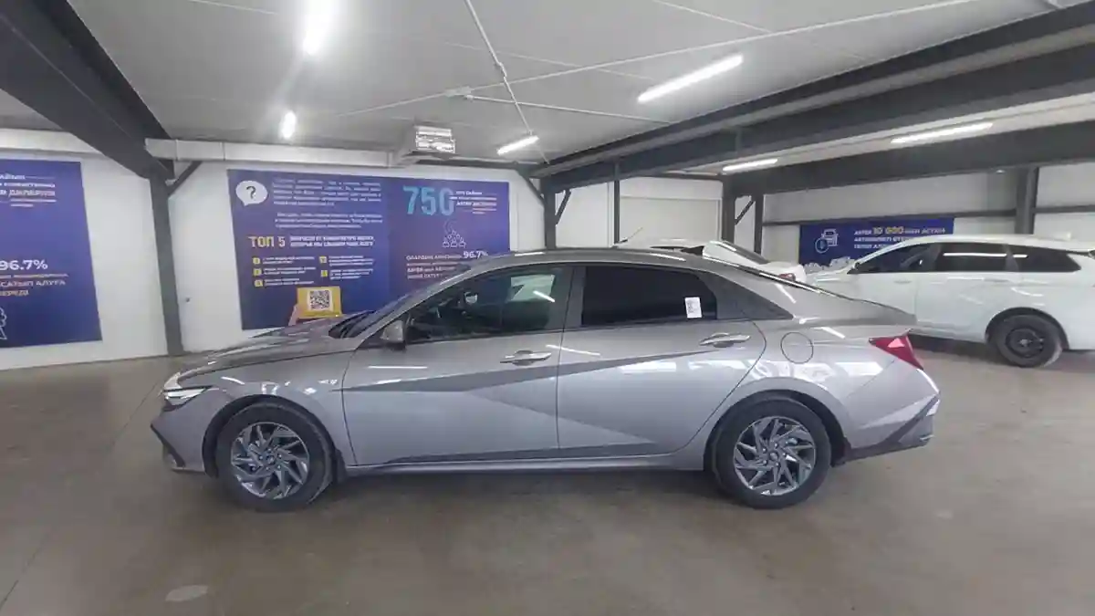 Hyundai Elantra 2023 года за 10 900 000 тг. в Астана