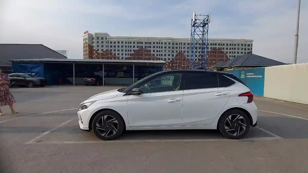 Hyundai i20 2023 года за 7 500 000 тг. в Шымкент