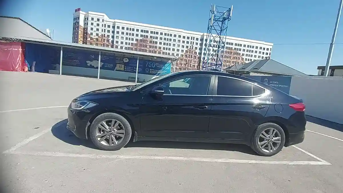 Hyundai Elantra 2018 года за 8 000 000 тг. в Алматы